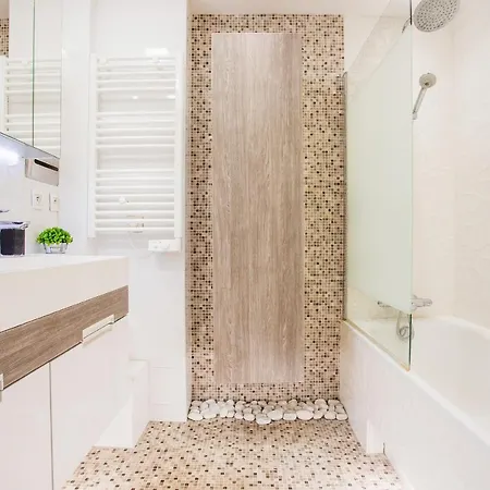 Apartment Cannes Maria Ap4254 By Riviera Holiday Homes *